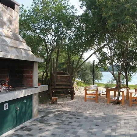 Robinsonhome Ciovo Okrug Gornji
